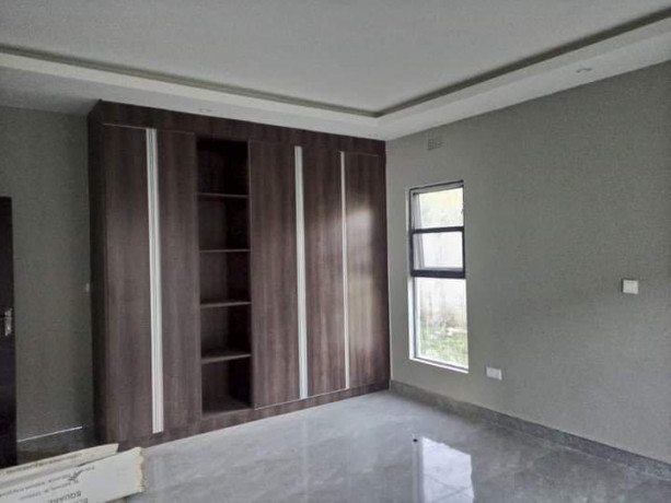 3-bedroom-house-for-rent-in-waterfalls-big-3