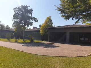 Beautiful Farm with House and Guest Houses