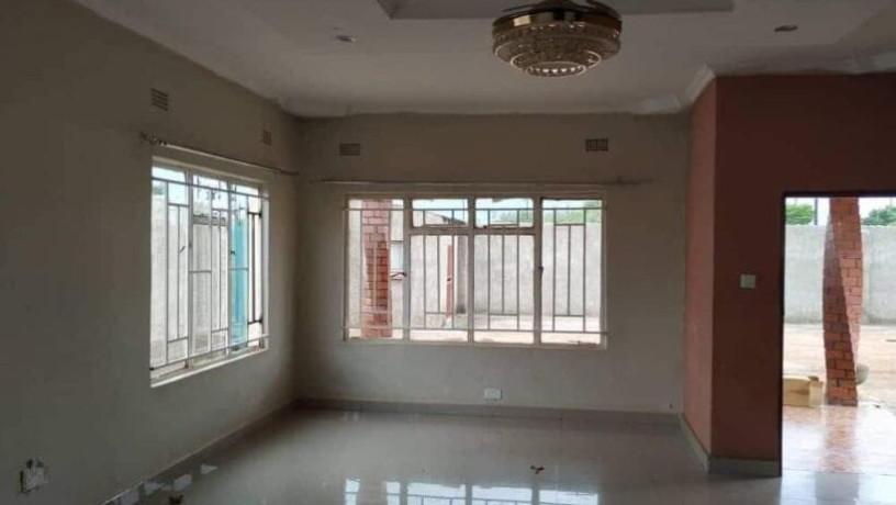 3-bedroom-house-for-rent-in-lilayi-big-4