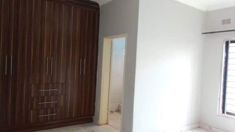 2-bedroom-flat-for-rent-in-chalala-big-5