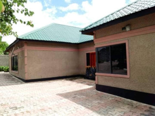 4 Bedroom House For Rent In Ibex Hill