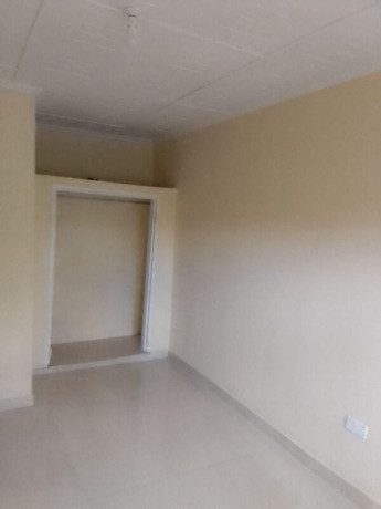 2-bedroom-flat-for-rent-in-meanwood-ibex-big-3