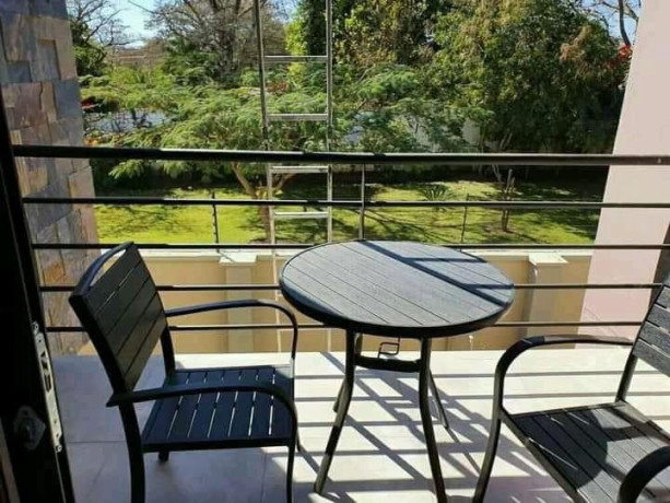 2-bedroom-flat-for-rent-in-longacres-big-3