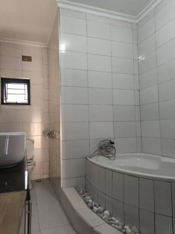 3-bedroom-flat-for-rent-in-ibex-meanwood-big-8