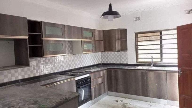 3-bedroom-flat-for-rent-in-chalala-big-6