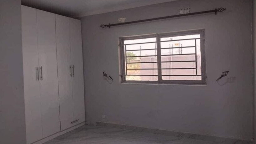 3-bedroom-semi-detached-flat-for-rent-in-silverest-big-5