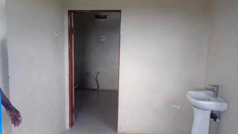 3-bedroom-standard-alone-house-for-rent-in-makeni-east-big-0