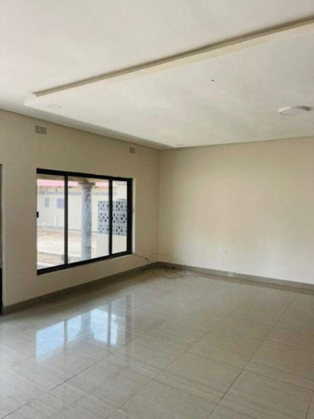 3-bedroom-flat-for-rent-in-meanwood-ibex-big-9