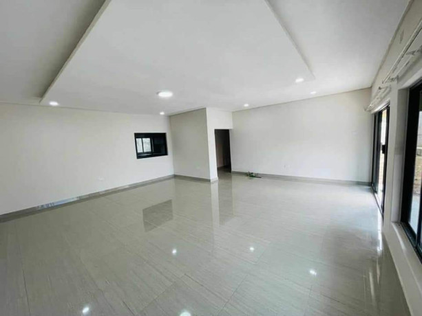 3-bedroom-flat-for-rent-in-meanwood-ibex-big-0