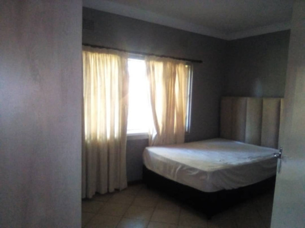 3-bedroom-flat-for-rent-in-kabulonga-big-2