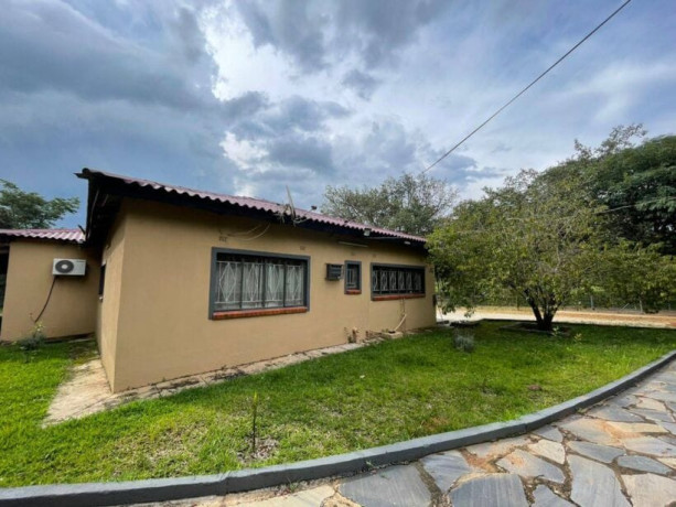 4-bedroom-furnished-for-rent-in-leopards-hill-big-1