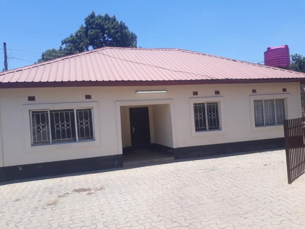 3-bedroom-flat-for-rent-in-avondale-big-0