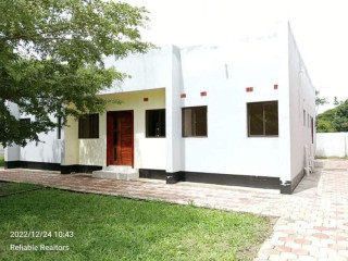 3 Bedroom House For Rent In Chalala