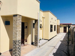 2-bedroom-flat-for-rent-in-meanwood-ndeke