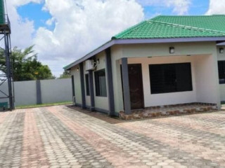 3-bedroom-house-for-rent-in-ibex-meanwood