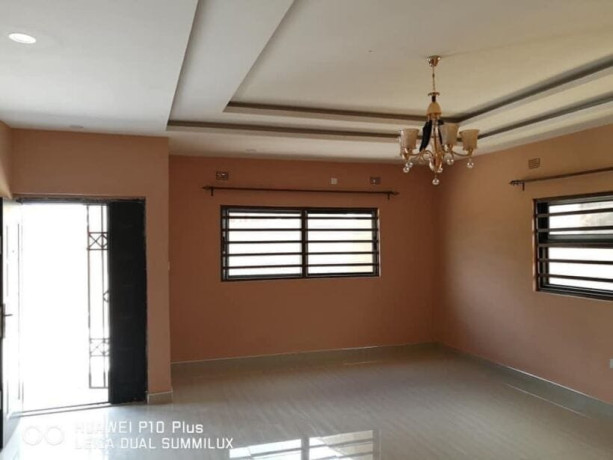 2-bedroom-flat-for-rent-in-chalala-big-1