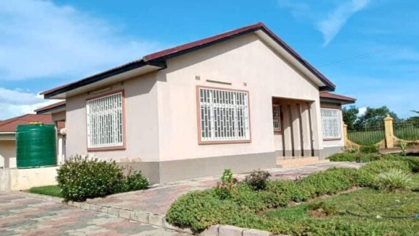 3-bedroom-house-for-rent-in-silverest-gardens-big-4