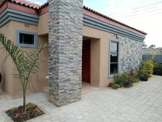 2 Bedroom Flat For Rent In Ibex Hill