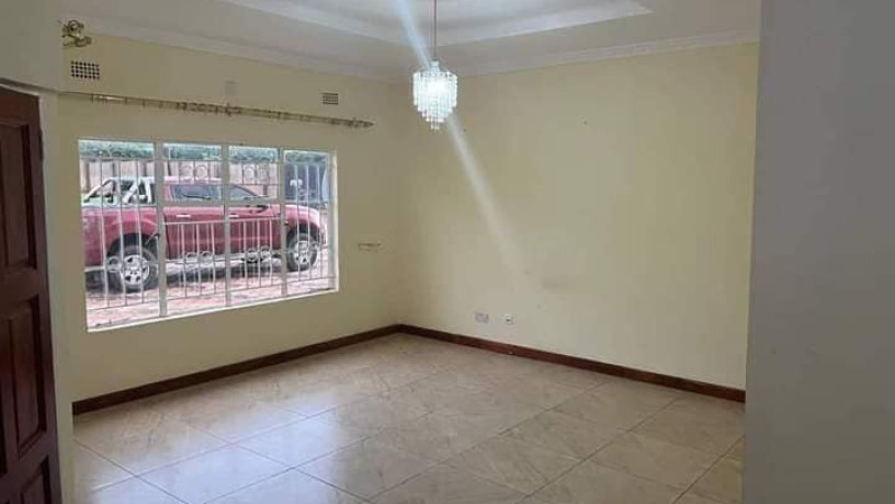 3-bedroom-flat-for-rent-in-ibex-hill-big-6