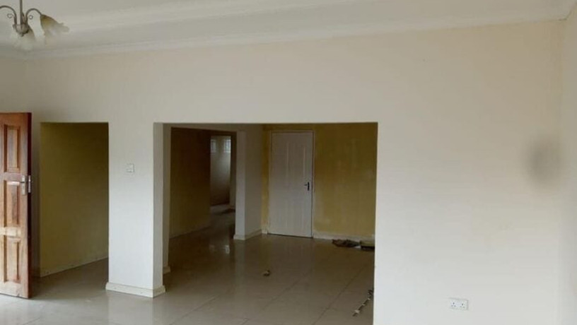 3-bedroom-flat-for-rent-in-salama-park-big-4