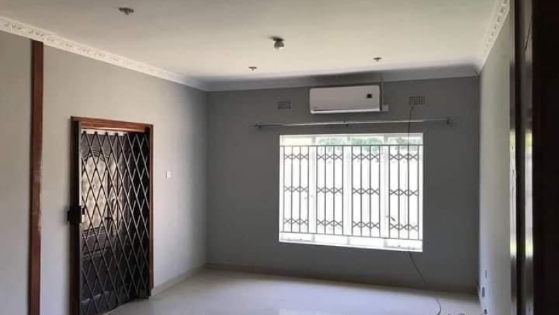 3-bedroom-house-for-rent-in-rhodespark-big-0