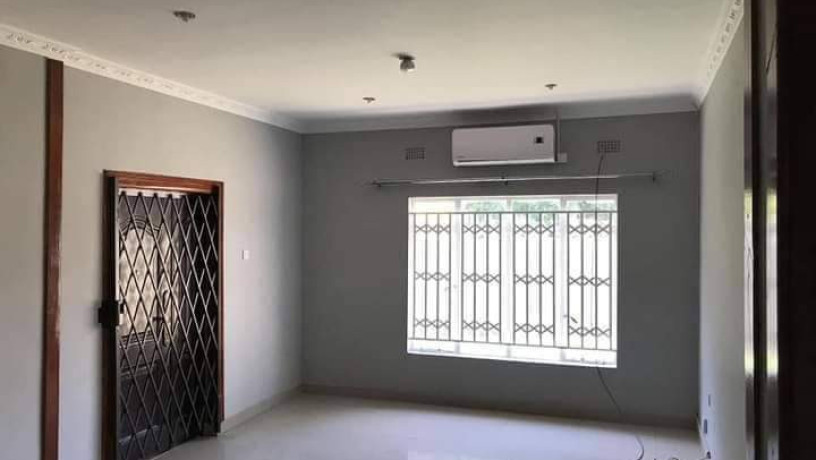 3-bedroom-house-for-rent-in-rhodespark-big-5