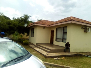 2 Bedroom House For Rent In Roma Park