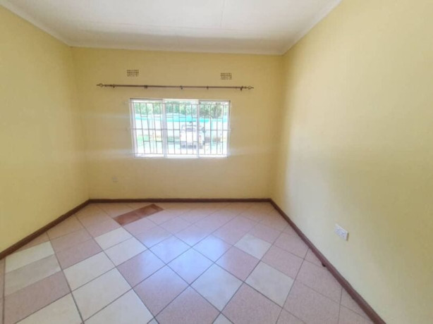 3-bedroom-flat-for-rent-in-roma-big-8