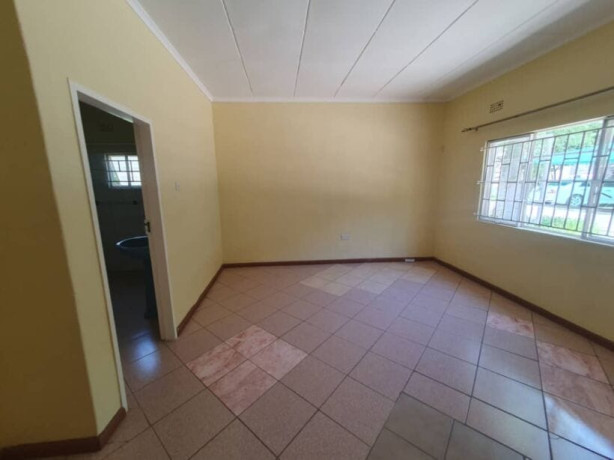 3-bedroom-flat-for-rent-in-roma-big-6