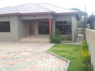 3 Bedroom House For Rent In Ibex Hill