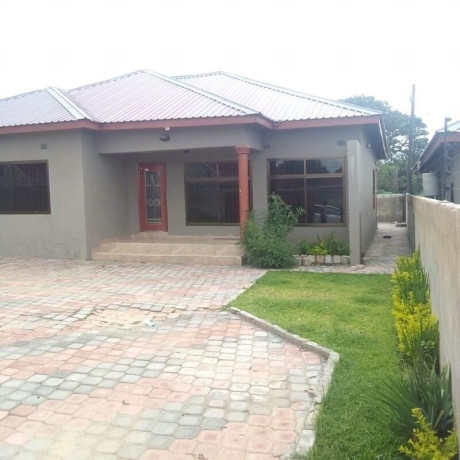 3-bedroom-house-for-rent-in-ibex-hill-big-0