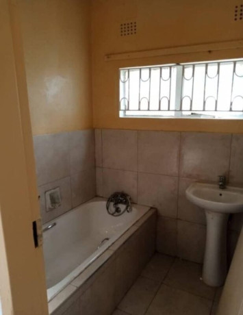 4-bedroom-house-for-rent-in-avondale-big-6