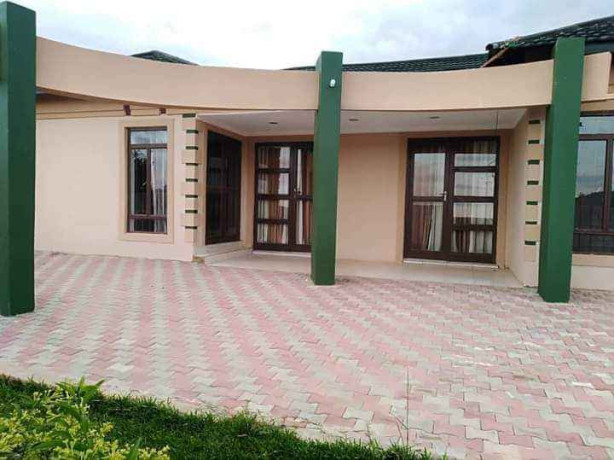 lovely-3-bedroom-house-in-kabangwe-big-5