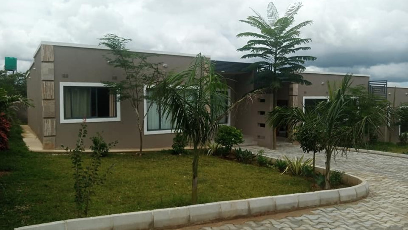 2-bedroom-flat-for-rent-in-ibex-hill-big-5