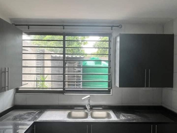 3-bedroom-apartment-for-rent-in-rhodespark-big-4