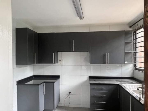3-bedroom-apartment-for-rent-in-rhodespark-big-1