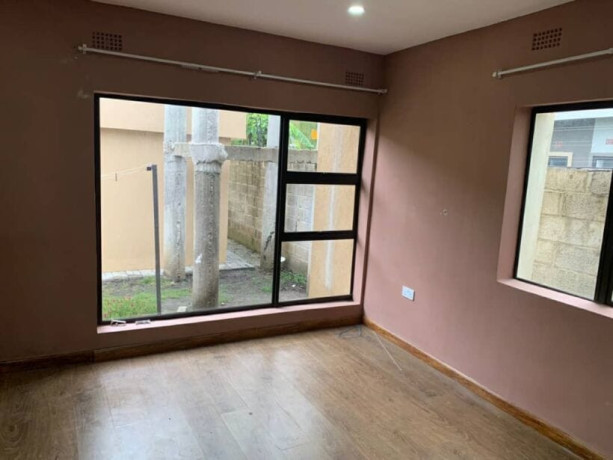 3-bedroom-flat-for-rent-in-silverest-big-5
