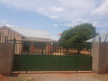 3-bed-standalone-house-for-rent-in-highlands-small-4