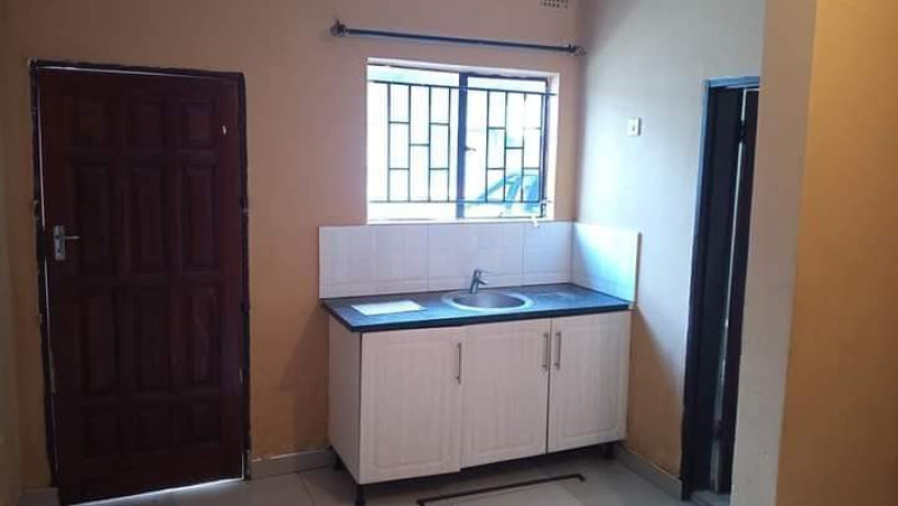 1-bedroom-flat-for-rent-in-makeni-east-big-0