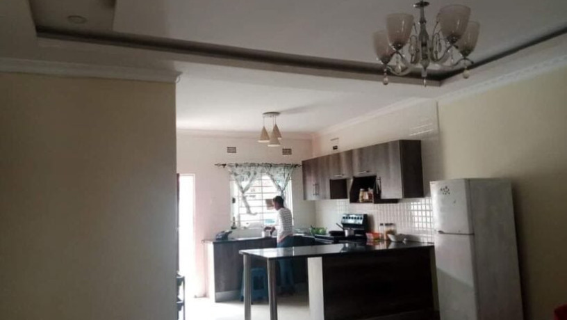 4-bedroom-flat-for-rent-in-libala-south-big-8