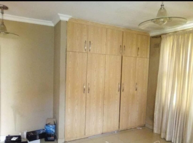 2-bedroom-standalone-house-for-rent-in-roma-park-big-1