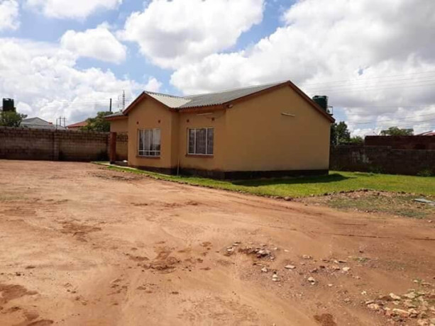 2-bedroom-house-for-rent-in-chamba-valley-big-7