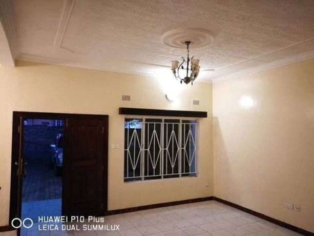 3-bedroom-duplex-flat-for-rent-in-rhodespark-big-3