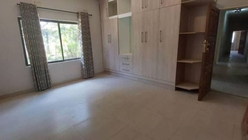 3-bedroom-house-for-rent-in-roma-big-4