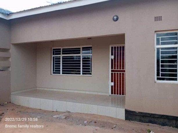2-bedroom-flat-for-rent-in-chalala-big-0