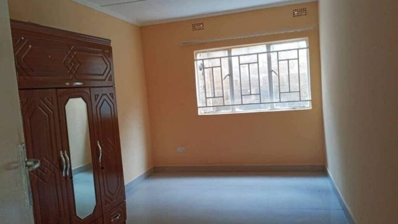 2-bedroom-flat-for-rent-in-ibex-hill-big-7