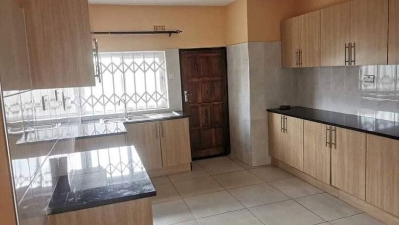 2-bedroom-flat-for-rent-in-chalala-big-2