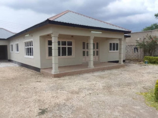 3 Bedroom House For Rent In Meanwood Ndeke