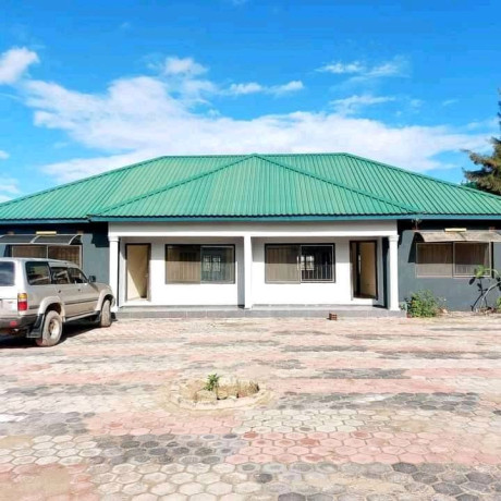 2-bedroom-newly-built-flats-for-rent-in-silverest-big-1