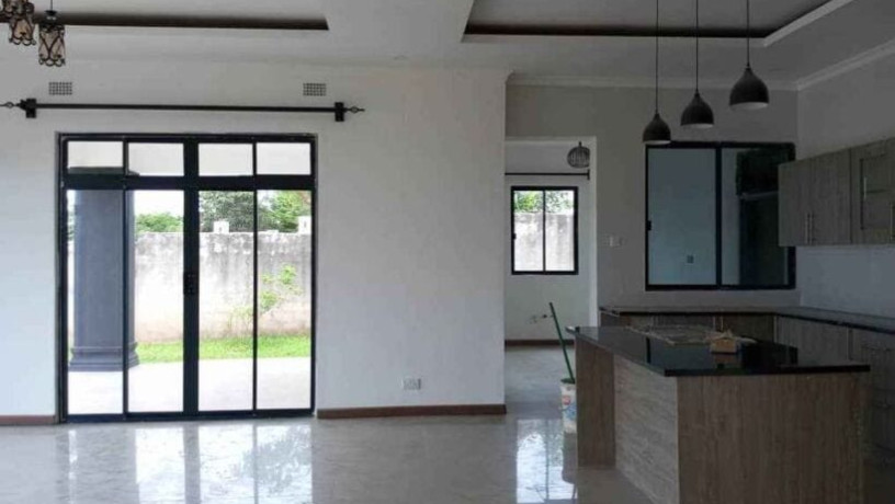 3-bedroom-flat-for-rent-in-ibex-hill-big-4